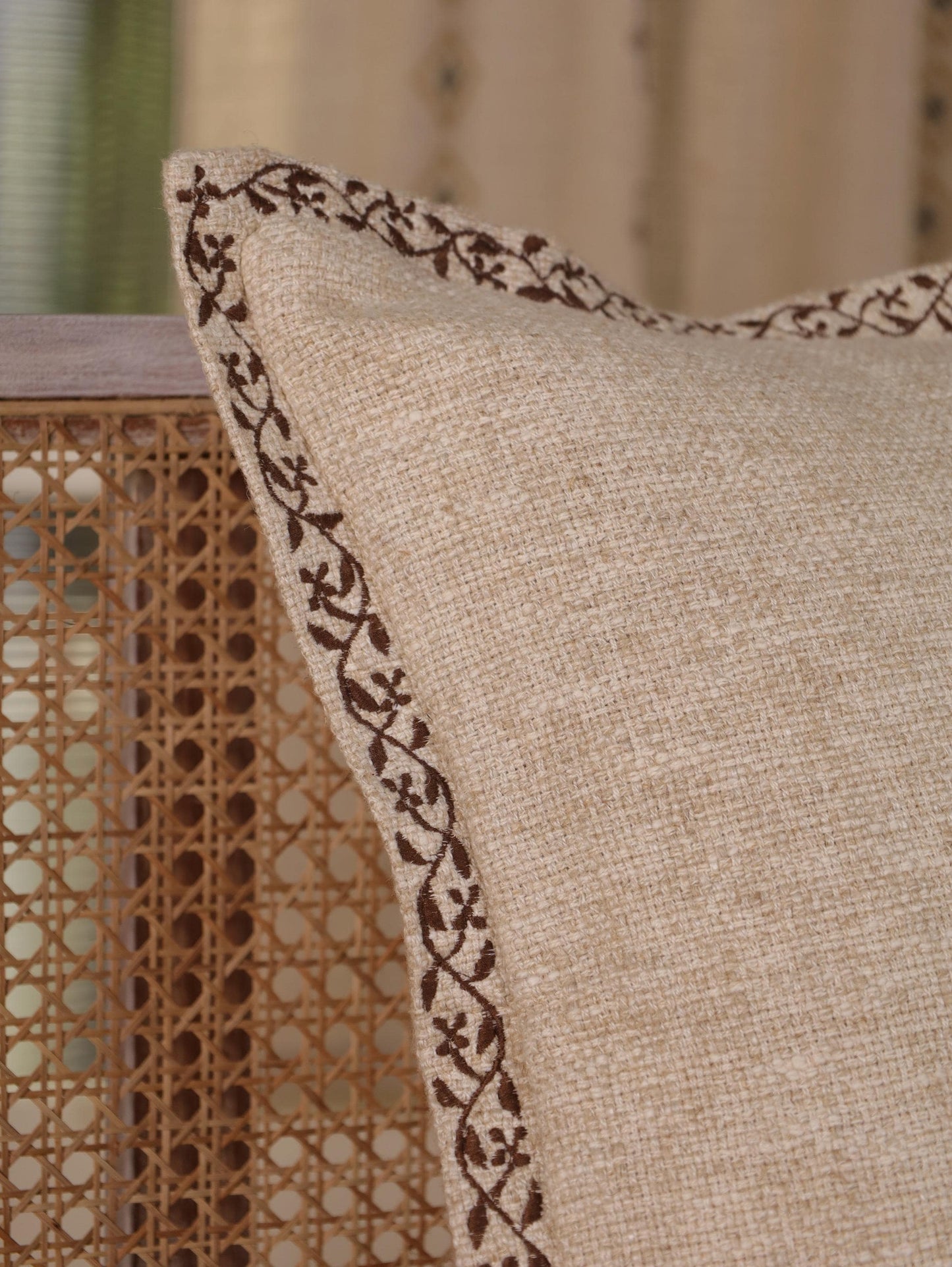 Handmade Embroidered Linen Pillow Cover: Farmhouse Floral Cushion, 20x20