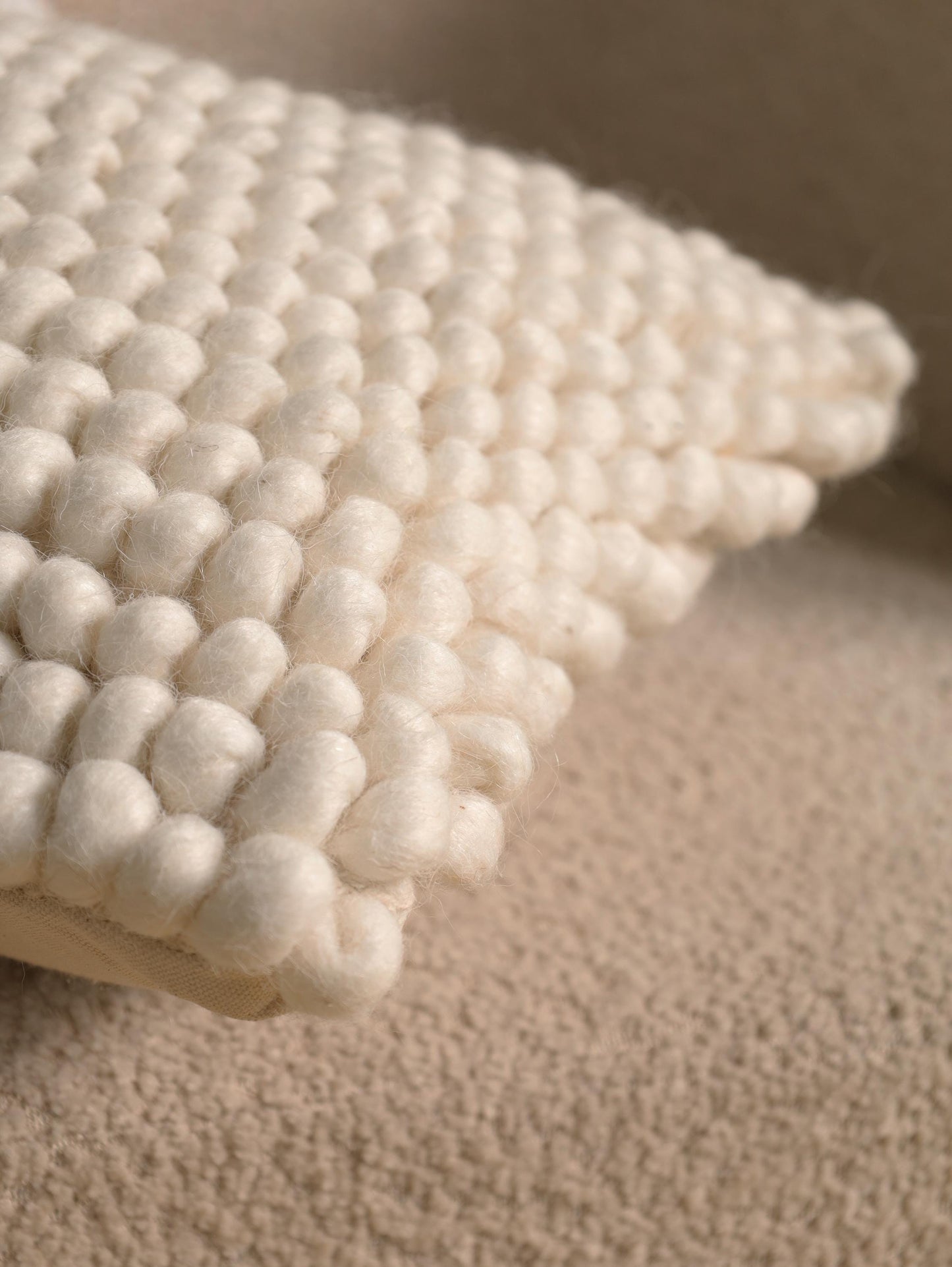 Handwoven Popcorn Wool Pillow Cover: Ivory Boho Zigzag Cushion